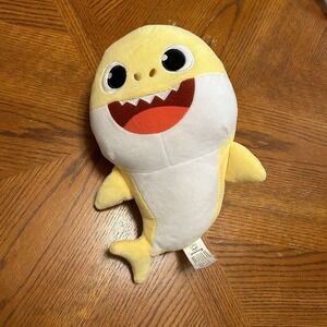 Pinkfong Wow Wee Yellow Baby Shark Singing Plush Soft Toy